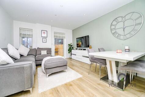 Dacorum Way, Hemel Hempstead, Hertfordshire, HP1