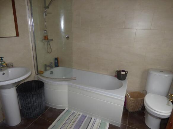 En-Suite 1