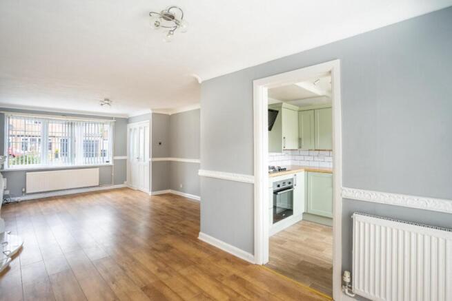 3 bed Semi-Detached for sale Image 4