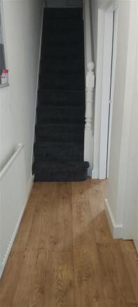4 bed House Share to rent Image 5