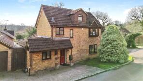 9, Goldthorpe Gardens, Reading RG6 4AR