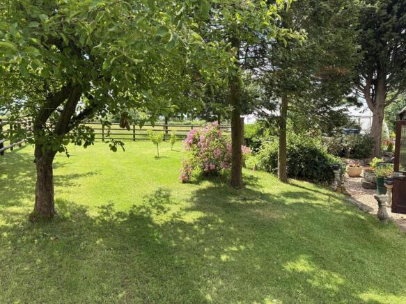The Barn Garden 2.jpeg
