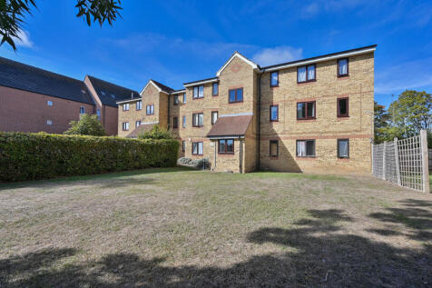 Farne House, Watford, WD18