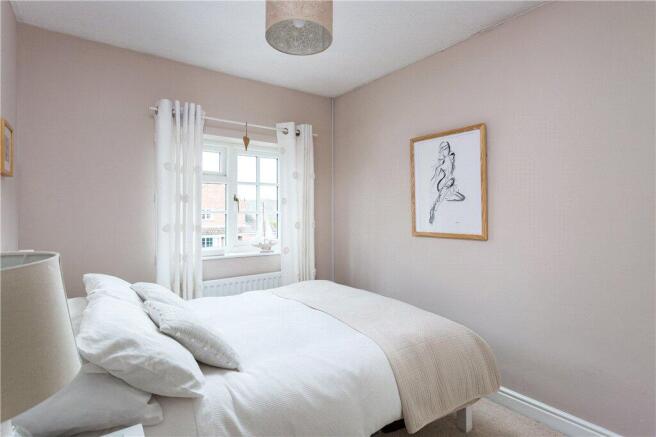 4 bed Link Detached House for sale Image 9