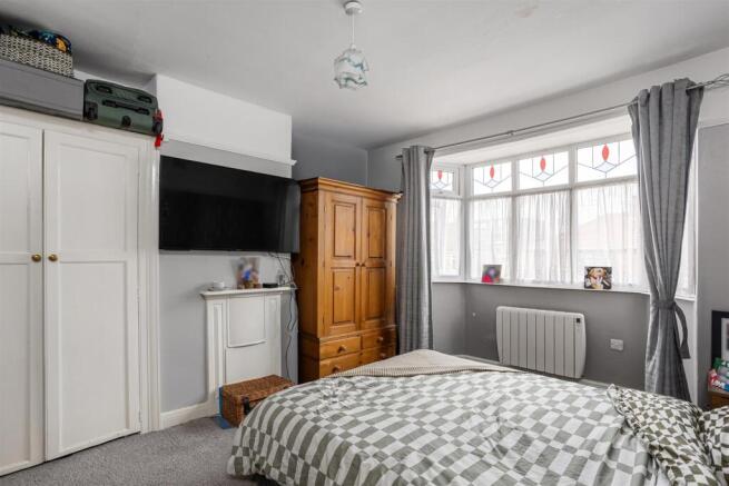 3 bed Semi-Detached for sale Image 9
