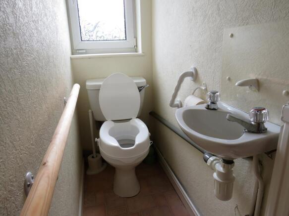 Ground Floor Cloakroom