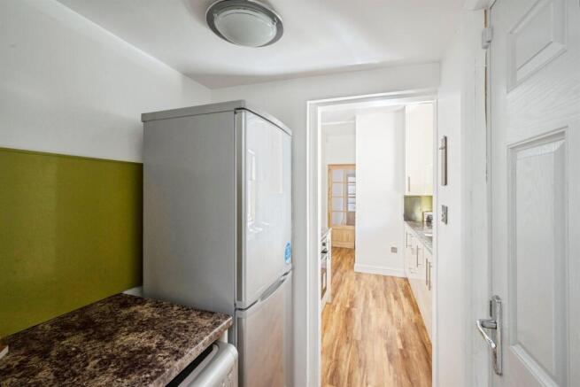 3 bed Terraced for sale Image 8
