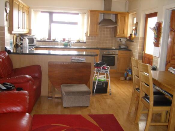 KITCHEN/DINER