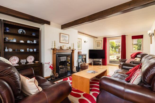 4 bed Detached for sale Image 8