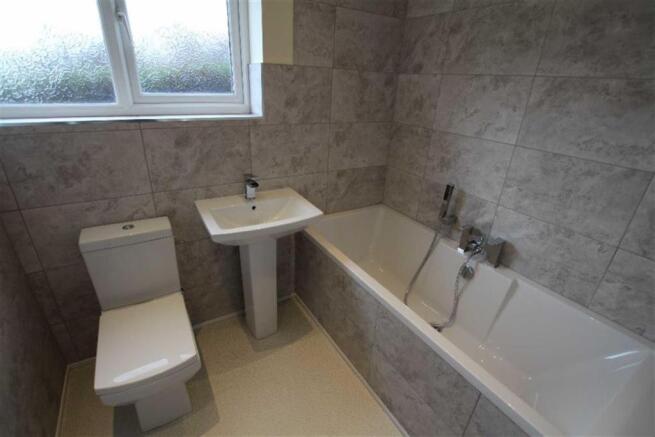 BATHROOM/WC