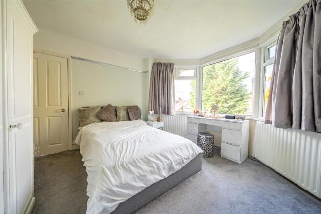 5 bed Semi-Detached for sale Image 6