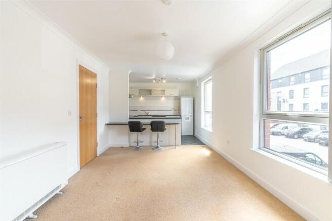 Lounge / Kitchen