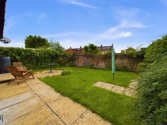 2 bed Detached for sale Image 10