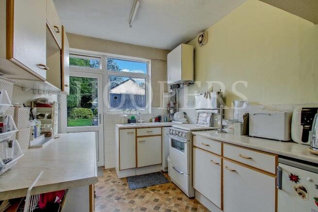 Randall Avenue, London, NW2 photo 4