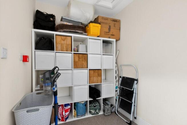 1 bed Flat for sale Image 12