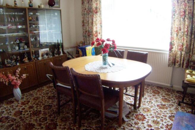 Dining room/Bed 4