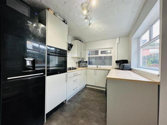 Kitchen .jpg