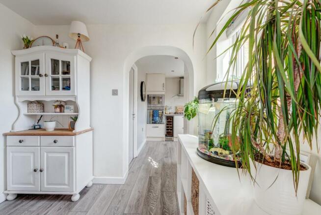 1BerryHolmeCourt(Interior)(4of32).jpg