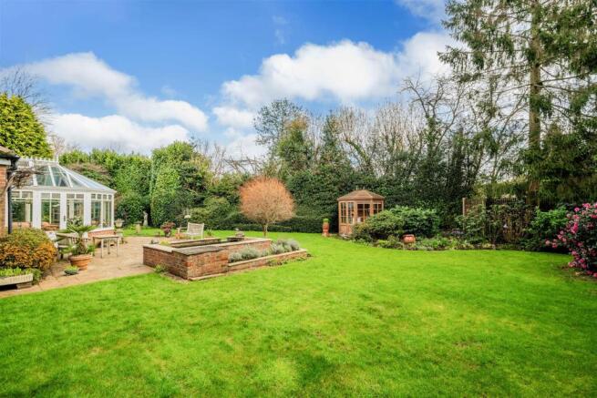 CEDAR WALK, 6 (4).jpg