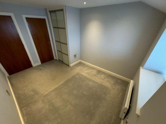 3 bed Apartment for sale Image 10
