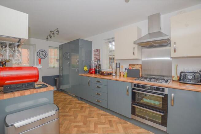 Kitchen/Breakfast