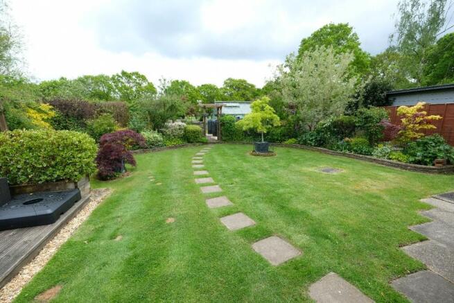 GARDEN 
