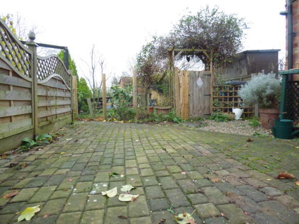 Photo 8