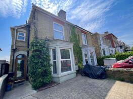58, Mill Hill Road, Cowes PO31 7EQ