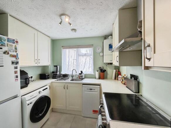 Northmead Road, Slough photo 2