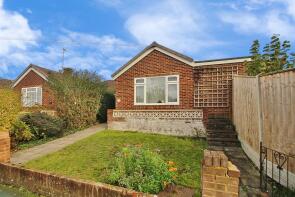 35, Clinton Close, Knaphill, Woking GU21 2AL