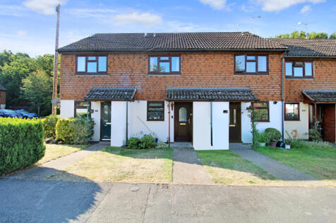 Vine House Close, Mytchett, GU16