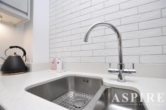 Aspire Estate Agents Benfleet 115.jpg