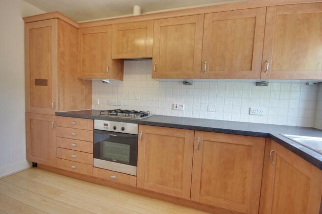 2 bed Flat for sale Image 6