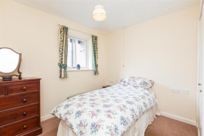 17 St Thomas Court13.jpg