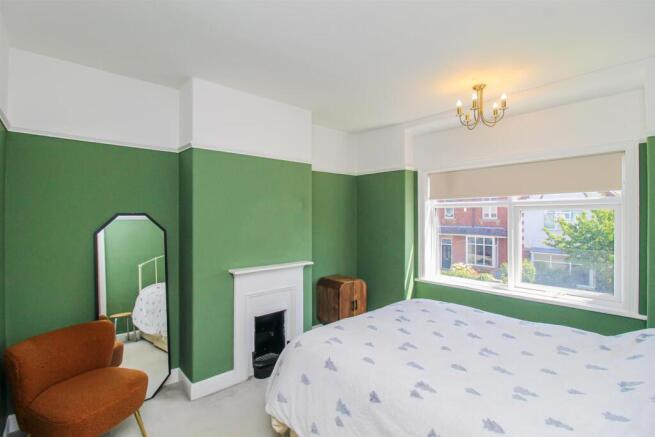 3 bed Semi-Detached for sale Image 7