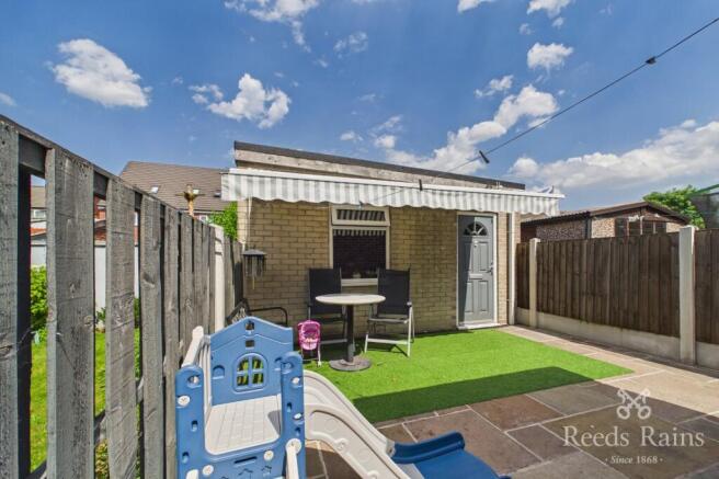 2 bed Semi-Detached for sale Image 11