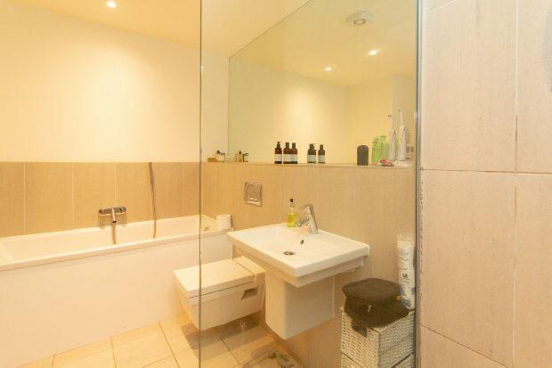En Suite Bathroom 1