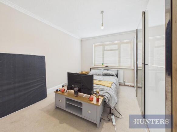 2 bed Apartment to rent Image 9