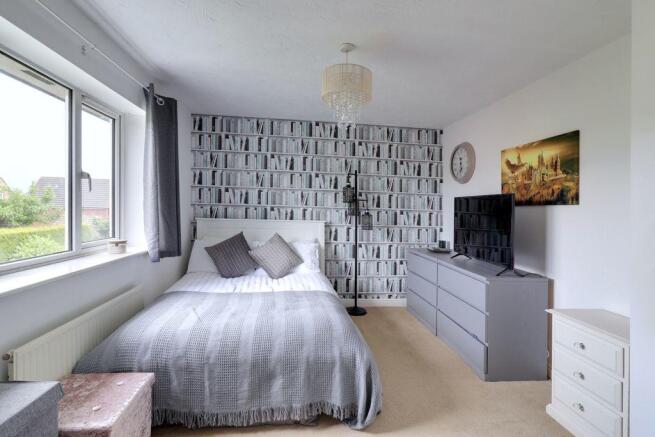 Bedroom 2 (Double)