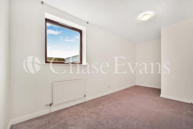 Perry Court, 1 Marit