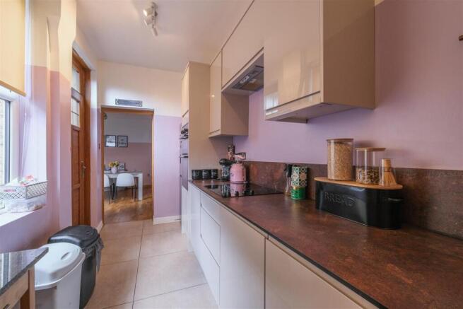 3 bed Terraced for sale Image 12