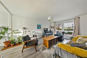 41a, Percy Road, Hampton TW12 2LD