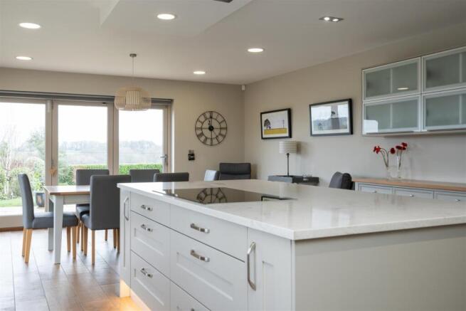 6 Hall Farm Court_055.jpg