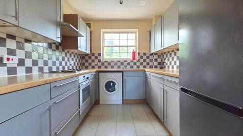 Queensburry Place, London, E12 6UN