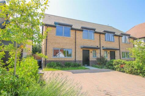 Chantry Gardens, Old Harlow