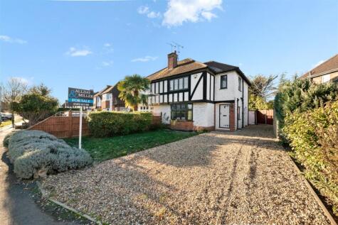 The Fairway, Ruislip