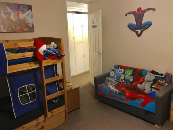 Photo 10