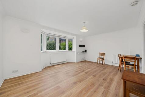Tollington Park, Nightingale Court, N4