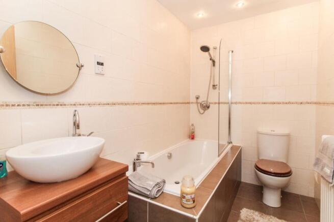 Bathroom / WC
