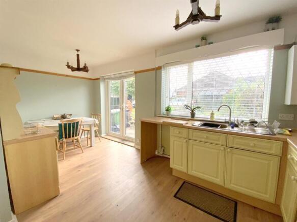 Laceby Road, Grimsby photo 4